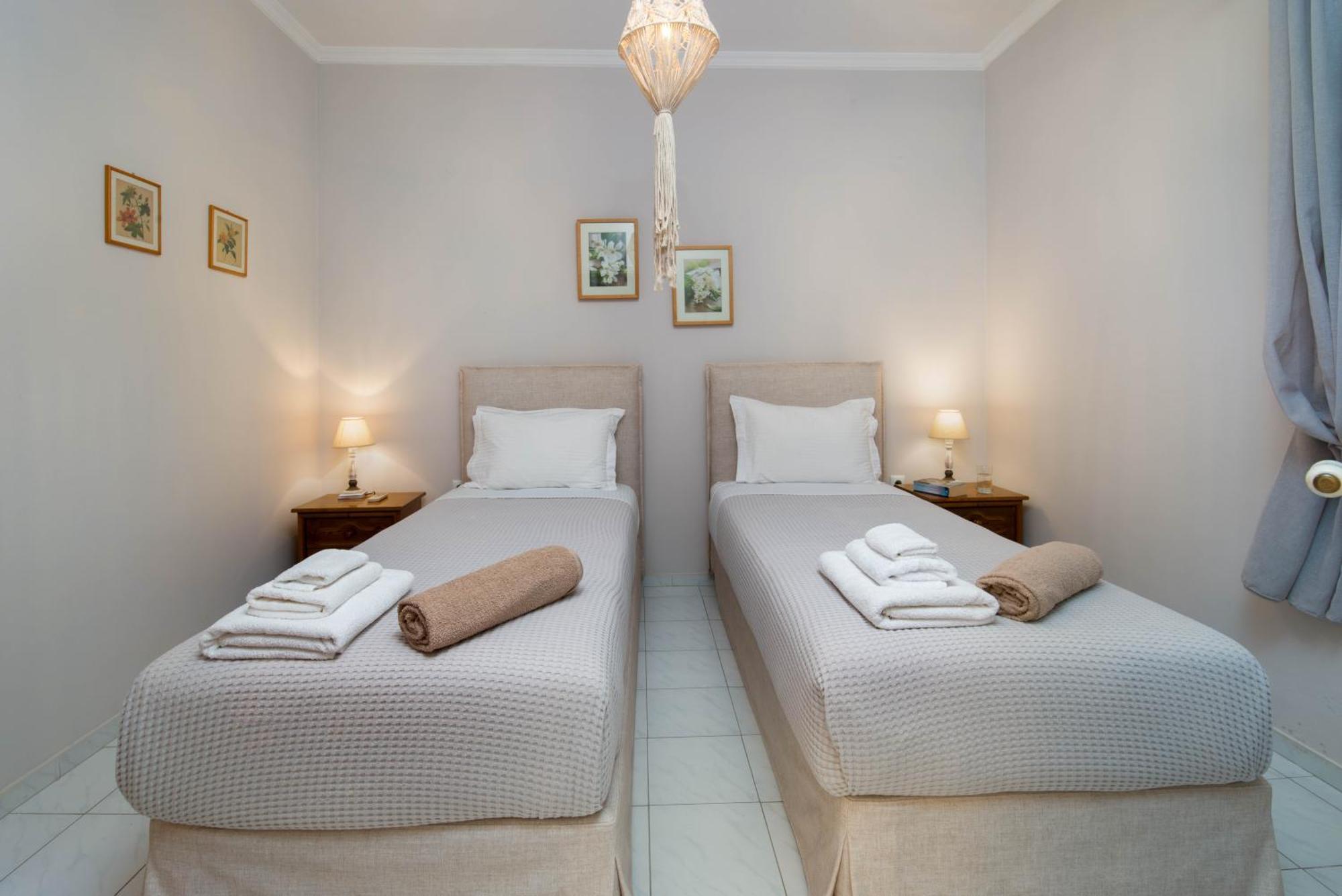 Апартаменты Marilu'S, Paxos Port House Гайос Экстерьер фото